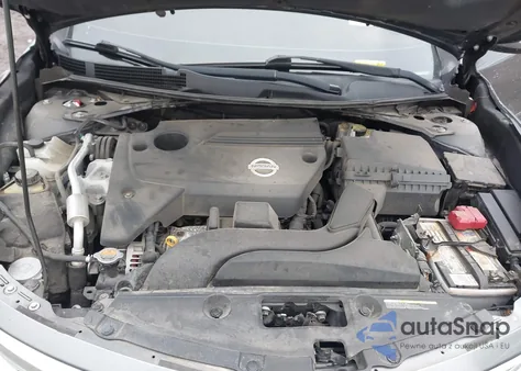 2015 Nissan Altima 2.5 z USA, uszkodzony, nr VIN 1N4AL3AP3FC231917